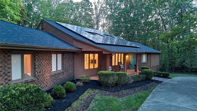 12 Dunlevy Road, Charleston, WV 25314