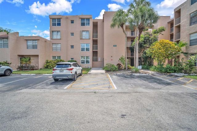 9431 Live Oak Pl 108, Davie, FL 33324