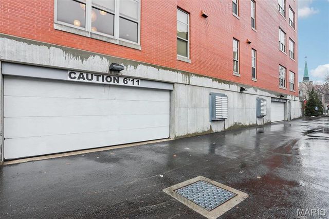 6340 Clayton Road 207, St Louis, MO 63117