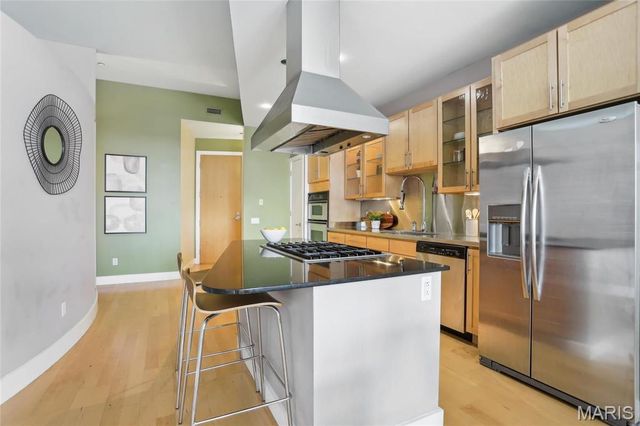 6340 Clayton Road 207, St Louis, MO 63117