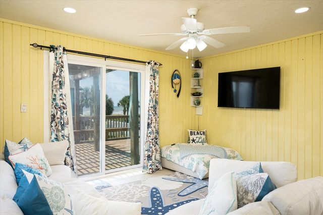 21211 Gulf Dr Drive, Galveston, TX 77554