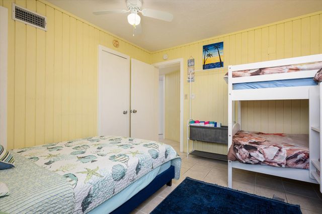 21211 Gulf Dr Drive, Galveston, TX 77554