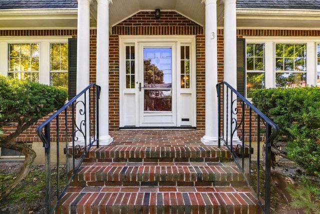 3 Preble Gardens Rd, Belmont, MA 02478