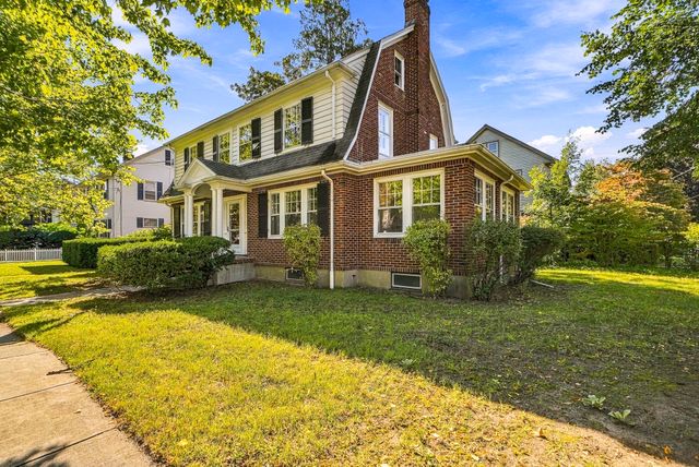3 Preble Gardens Rd, Belmont, MA 02478
