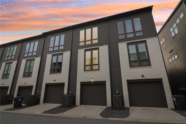 451 Parkway NE Drive, Atlanta, GA 30308