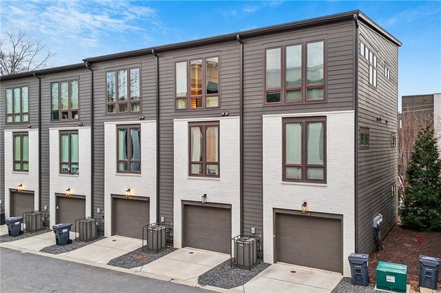 451 Parkway NE Drive, Atlanta, GA 30308