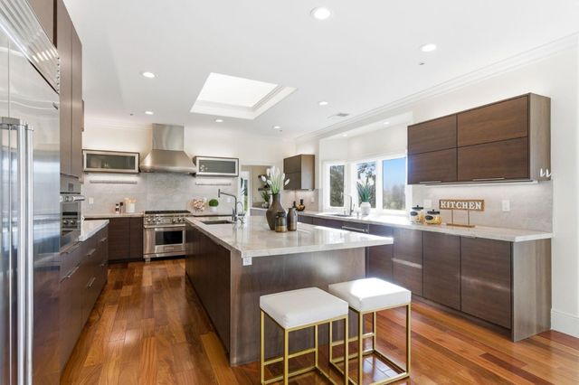 15955 Cerro Vista Court, Los Gatos, CA 95032