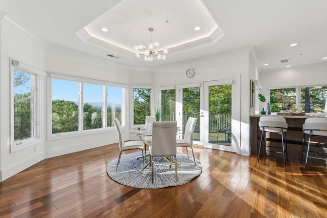 15955 Cerro Vista Court, Los Gatos, CA 95032