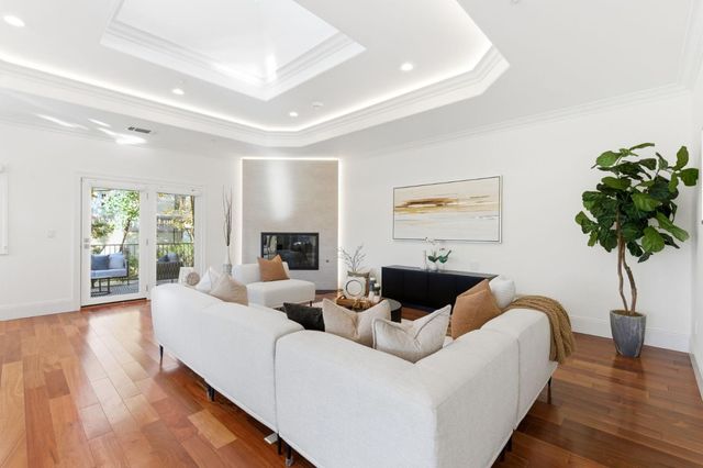 15955 Cerro Vista Court, Los Gatos, CA 95032