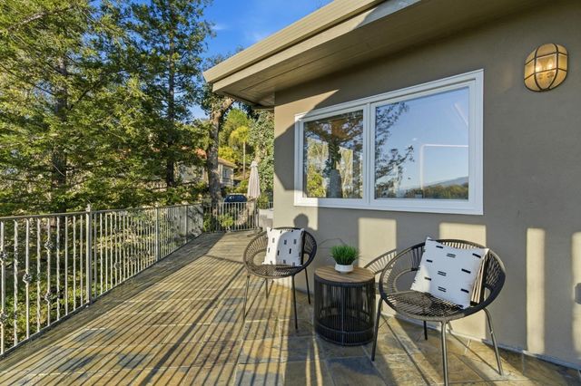 15955 Cerro Vista Court, Los Gatos, CA 95032