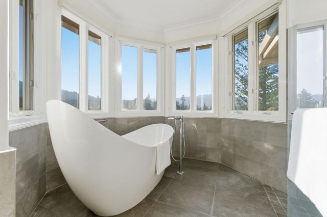 15955 Cerro Vista Court, Los Gatos, CA 95032