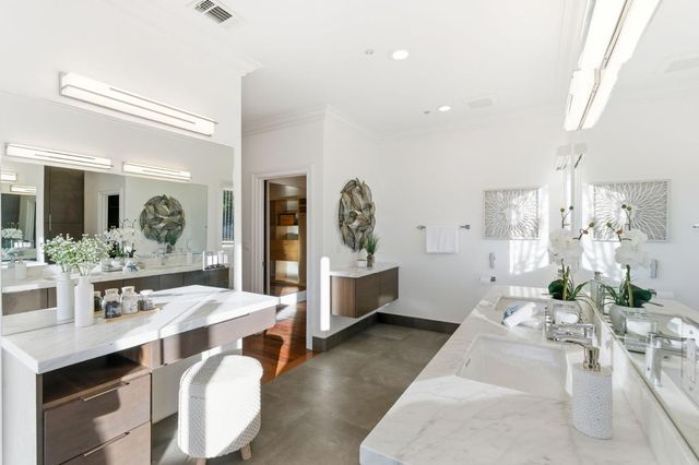 15955 Cerro Vista Court, Los Gatos, CA 95032