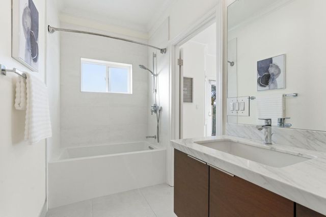 15955 Cerro Vista Court, Los Gatos, CA 95032