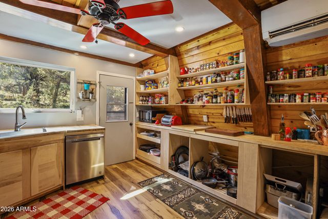 4872 N Trails End Drive, Pine, AZ 85544