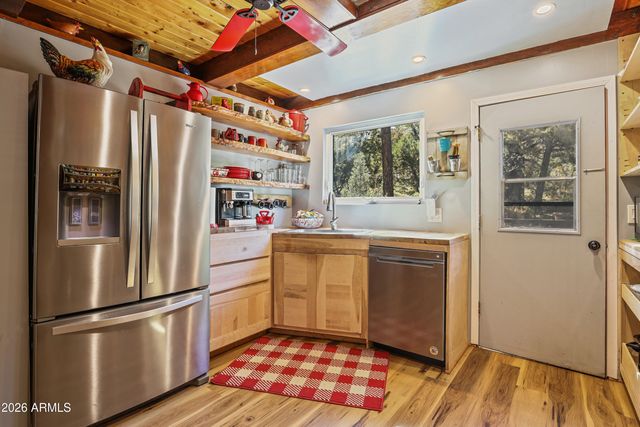 4872 N Trails End Drive, Pine, AZ 85544