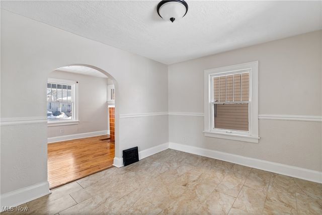 1824 Root Avenue NE, Canton, OH 44705