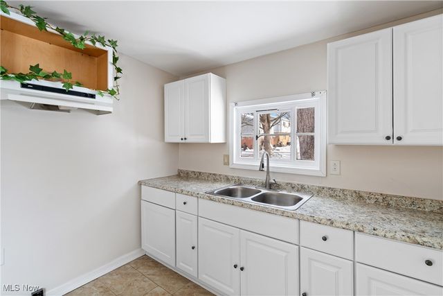 1824 Root Avenue NE, Canton, OH 44705