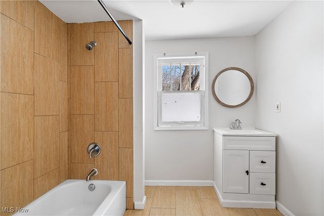 1824 Root Avenue NE, Canton, OH 44705