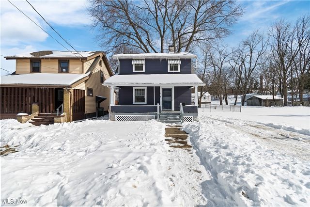 1824 Root Avenue NE, Canton, OH 44705