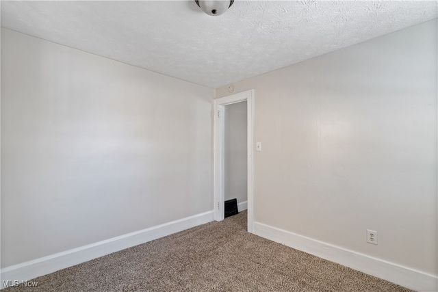 1824 Root Avenue NE, Canton, OH 44705