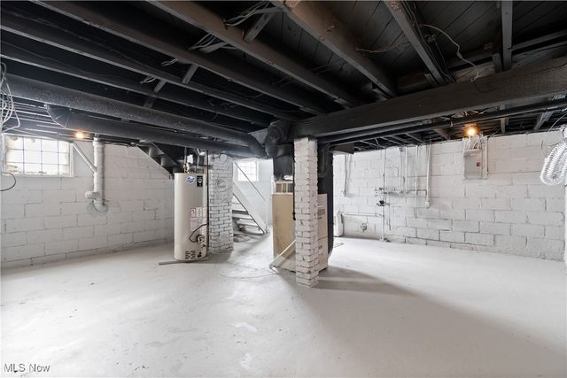 1824 Root Avenue NE, Canton, OH 44705