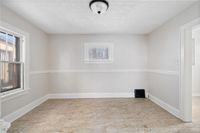 1824 Root Avenue NE, Canton, OH 44705