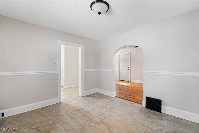 1824 Root Avenue NE, Canton, OH 44705