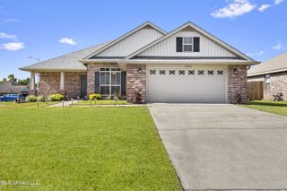 14463 Canal Lp, Gulfport, MS 39503