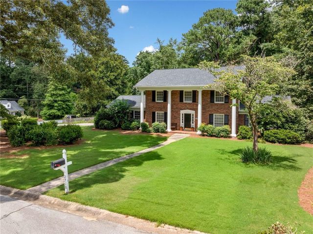 2718 Breckenridge NE Way, Atlanta, GA 30345