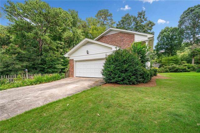 2718 Breckenridge NE Way, Atlanta, GA 30345