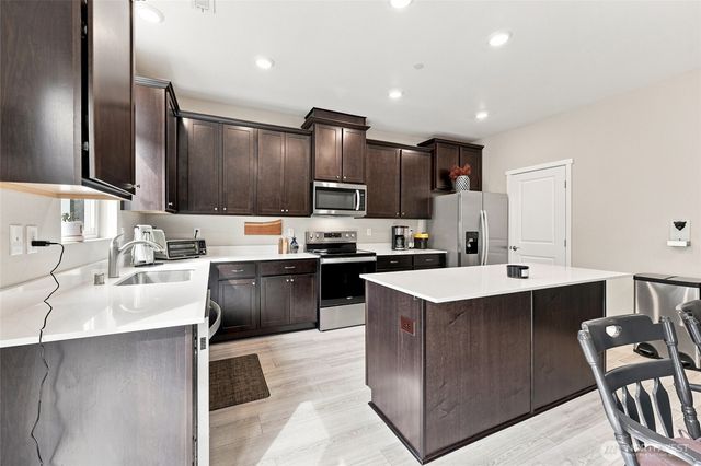 1927 NE 101st Circle, Vancouver, WA 98686