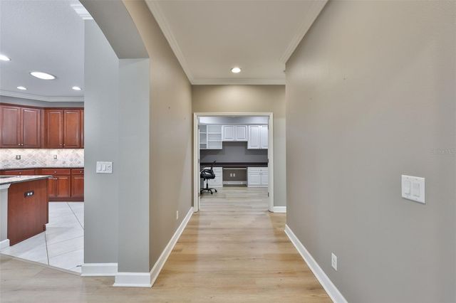 2203 OAKLEY GREEN DRIVE 45, Sun City Center, FL 33573