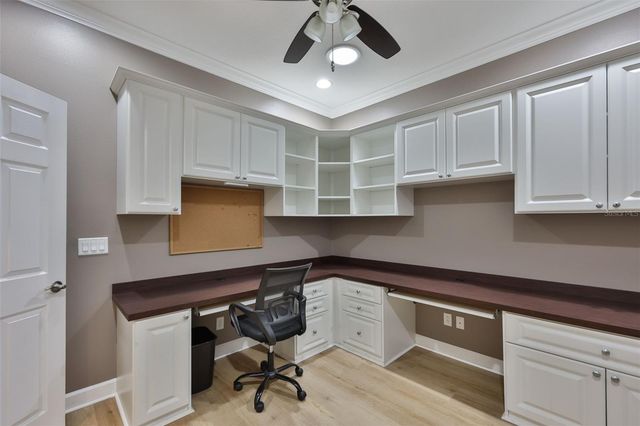 2203 OAKLEY GREEN DRIVE 45, Sun City Center, FL 33573