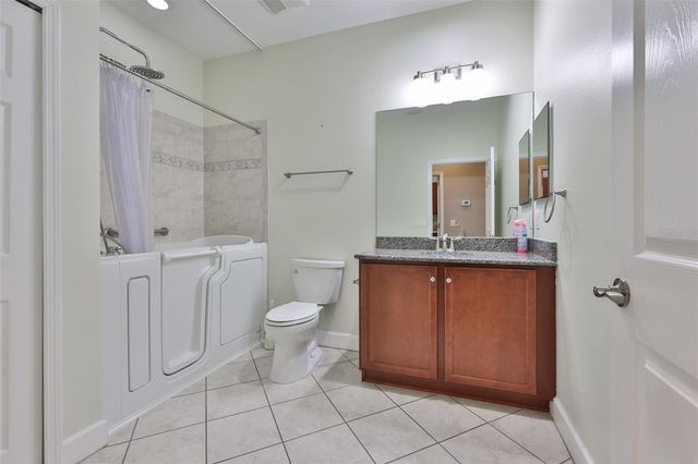 2203 OAKLEY GREEN DRIVE 45, Sun City Center, FL 33573