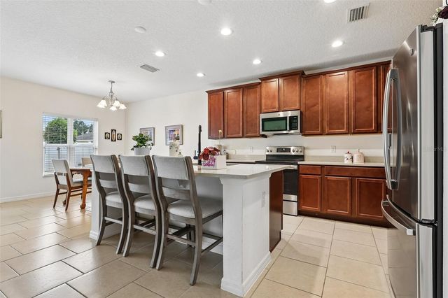 833 AVENAL LANE, Davenport, FL 33837