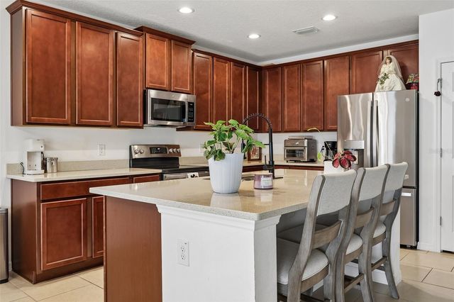 833 AVENAL LANE, Davenport, FL 33837