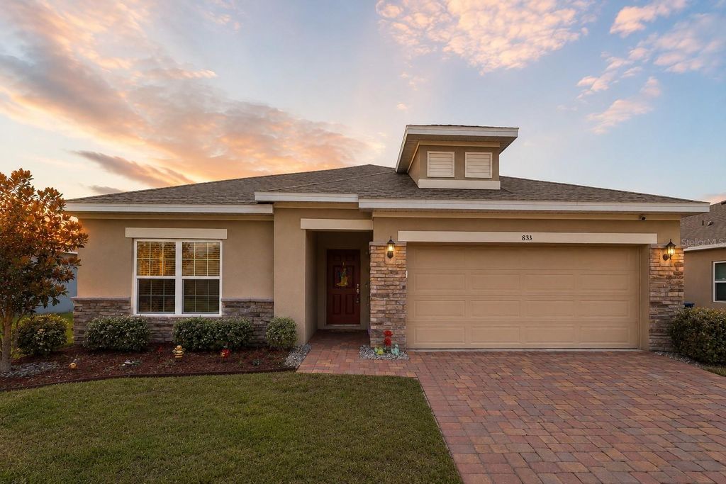 833 AVENAL LANE, Davenport, FL 33837