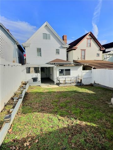 229 W Berkeley Street, Uniontown, PA 15401