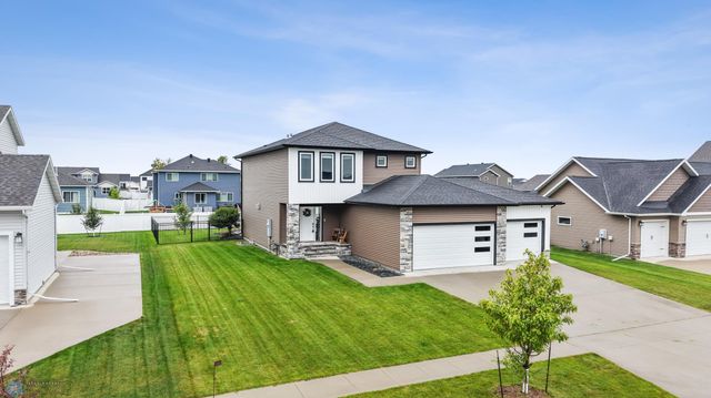 2427 Harbor Lane, West Fargo, ND 58078