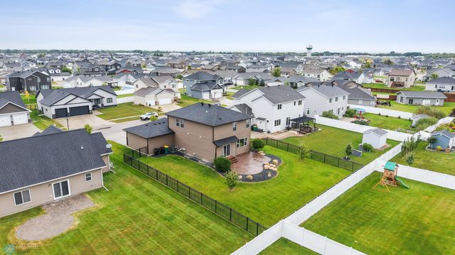 2427 Harbor Lane, West Fargo, ND 58078
