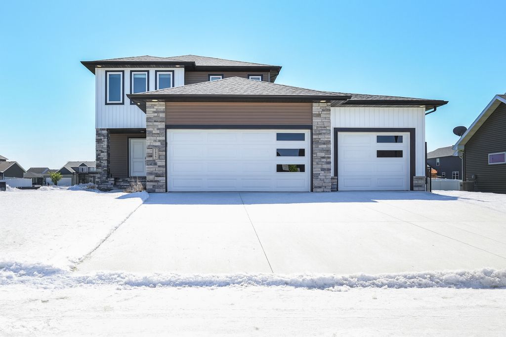2427 Harbor Lane, West Fargo, ND 58078
