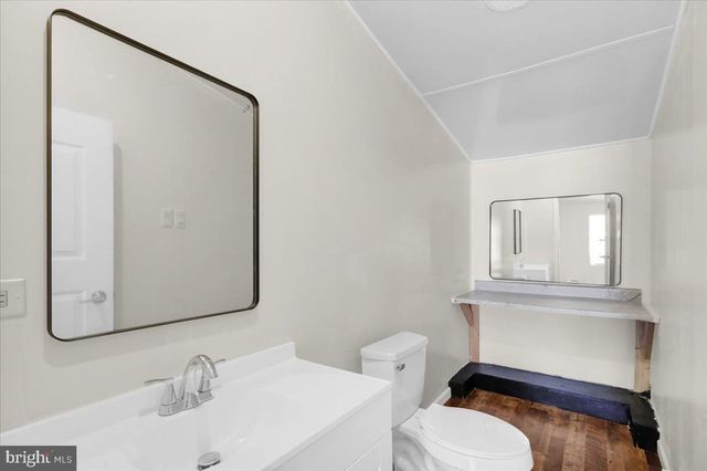 327 OAK ST, Hamburg, PA 19526