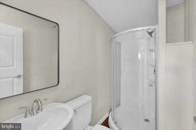 327 OAK ST, Hamburg, PA 19526