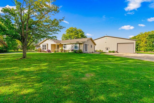 3409 Woodview LANE, Saukville, WI 53080