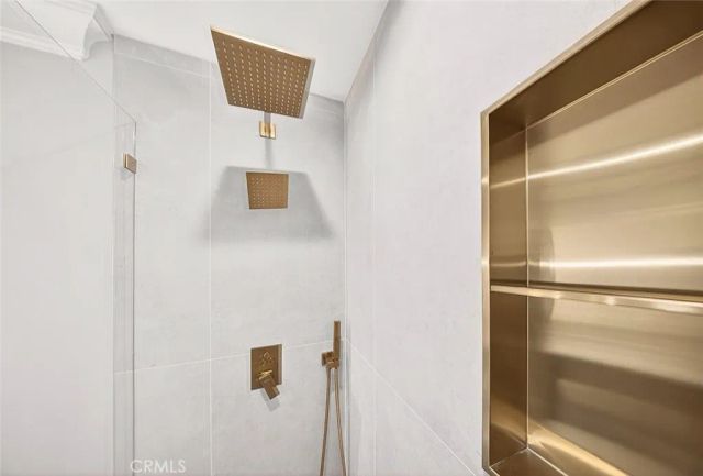 16717 Encino Hills Drive, Encino, CA 91436