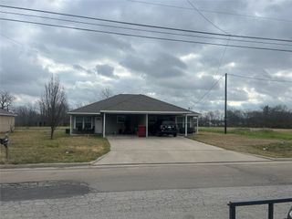 1608-1610 Albert Broadfoot Street, Bonham, TX 75418