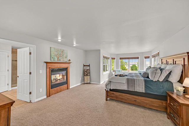 533 Majestic View LANE, Oconomowoc, WI 53066