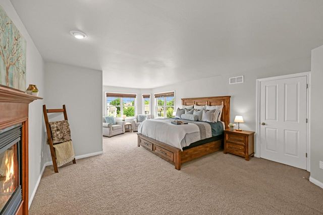 533 Majestic View LANE, Oconomowoc, WI 53066
