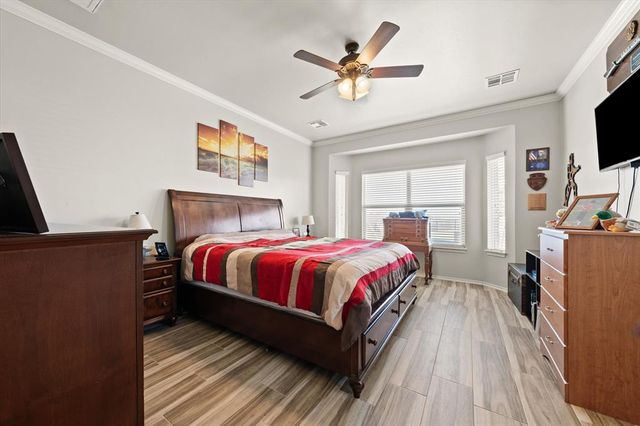 1560 Saddlecloth Trail, Guthrie, OK 73044