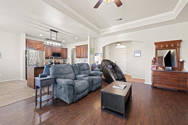 1560 Saddlecloth Trail, Guthrie, OK 73044